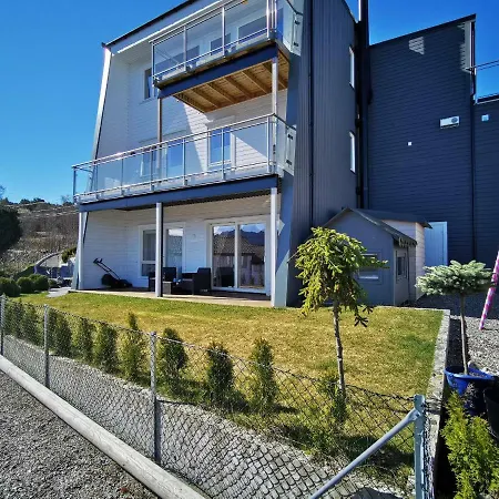 Bjornestrand Fjordside View Bergen Exterior photo